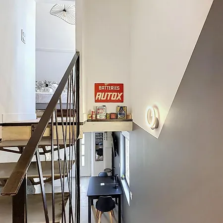 Apartment Duplex Climatise Avec Terrasse & Parking Gratuit A *
